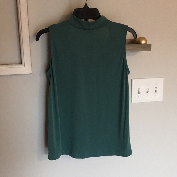 ✨NWT✨  DREW Tank Top with Mock Neck - Picture 4 of 10